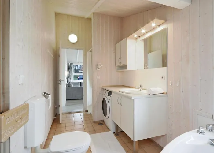 Schmugglerstieg 5 - Dorf 6 Priwall