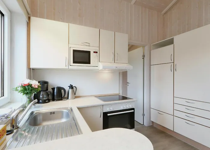 Schmugglerstieg 5 - Dorf 6 * Priwall