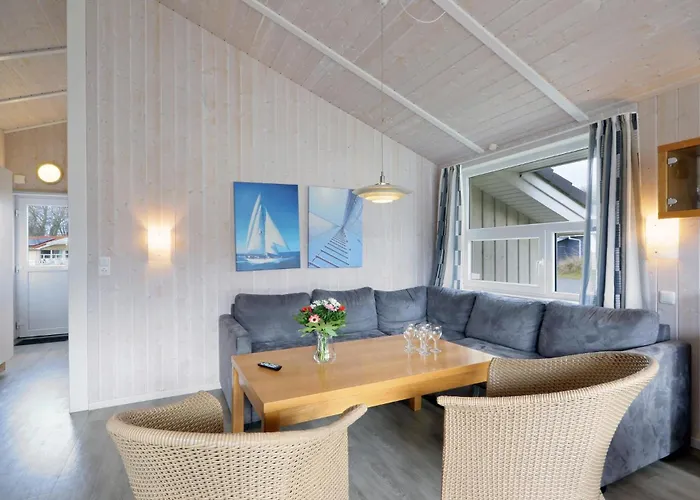 Schmugglerstieg 5 - Dorf 6 Priwall