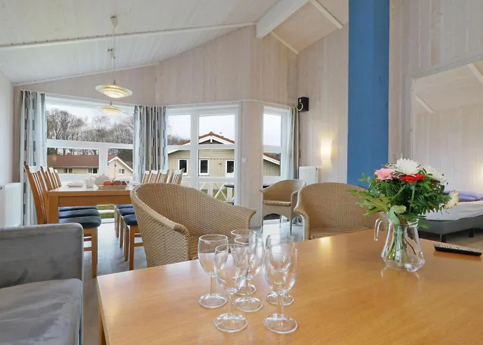 Schmugglerstieg 5 - Dorf 6 * Priwall